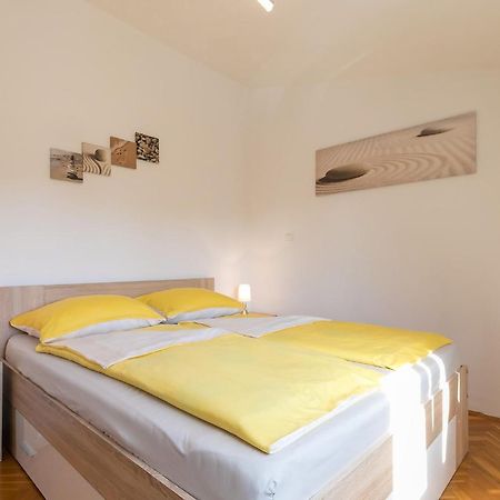 Nada Apartment Porec Luaran gambar